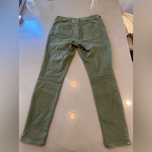 Old Navy Women's Rockstar Super Skinny Mid Rise Olive Green Color Jeans Size 10 - Picture 3 of 11